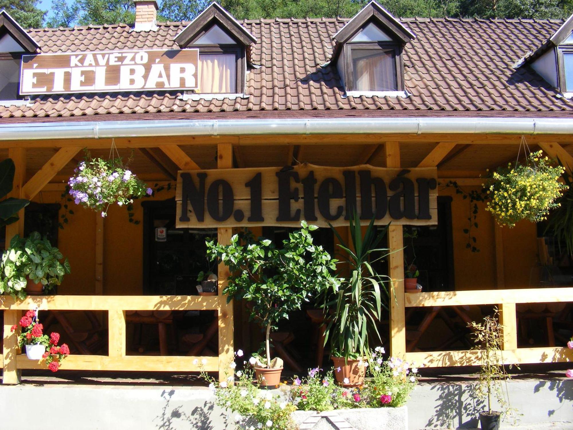 Hotel No1 Vendeghaz Parád Exteriér fotografie